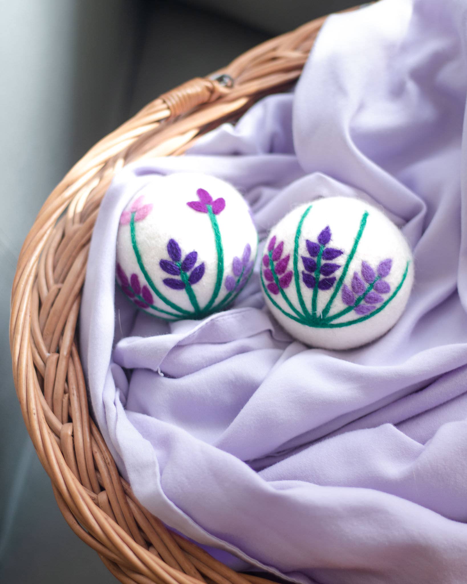 Lavender Fields Set of 3 Eco Dryer Balls - BEE: With Bag