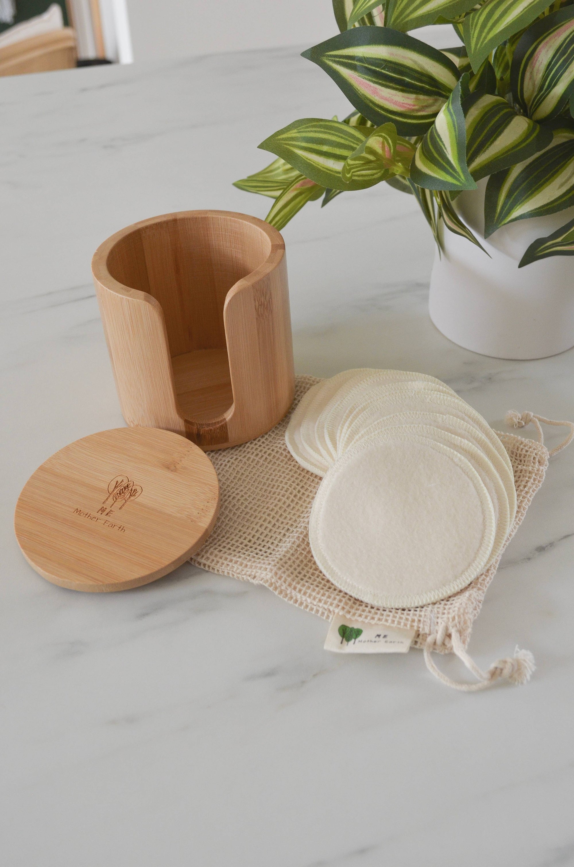 Reusable Hemp Cotton Rounds  + Bamboo Storage Box  | Zero Waste Beauty