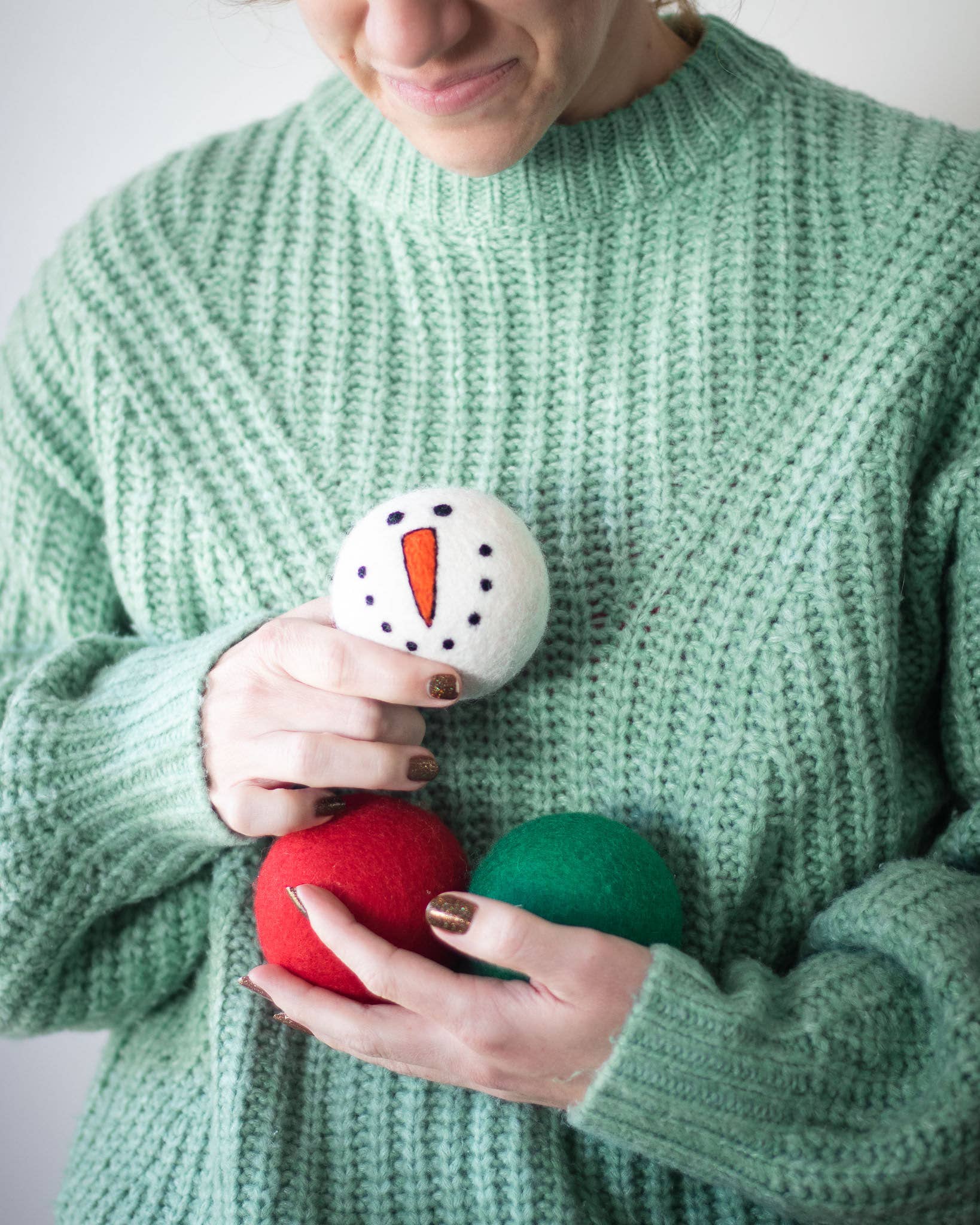 Vintage Holidays Eco Wool Dryer Balls - Snowman RED & GREEN: With Bag
